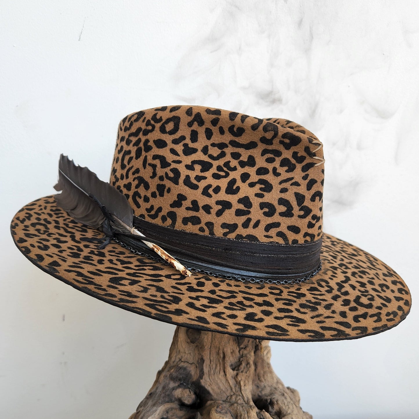 Lightly Distressed Leopard Print Premium Wool Felt Fedora Hat