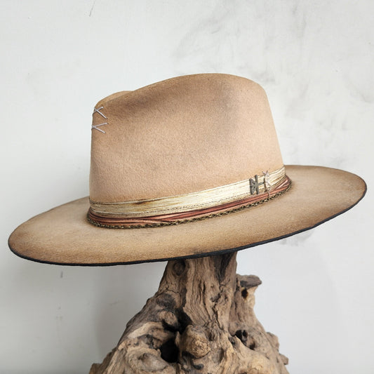 Lightly Distressed Beige Premium Wool Felt Fedora Hat