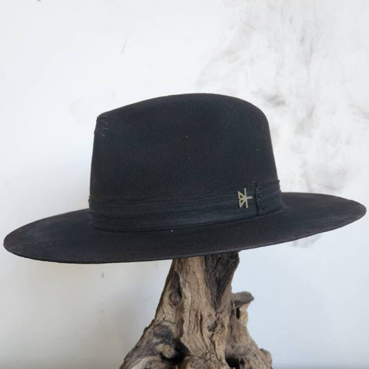 Lightly Distressed Black Wool Felt Fedora Hat